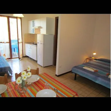 Studio In A Cozy With Pools And Tennis Courts